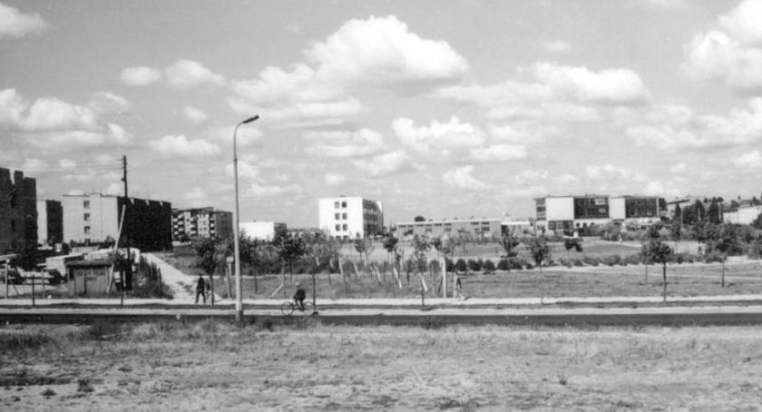 Bielany i Żoliborz z lat 60. - tak właśnie wtedy wyglądały.