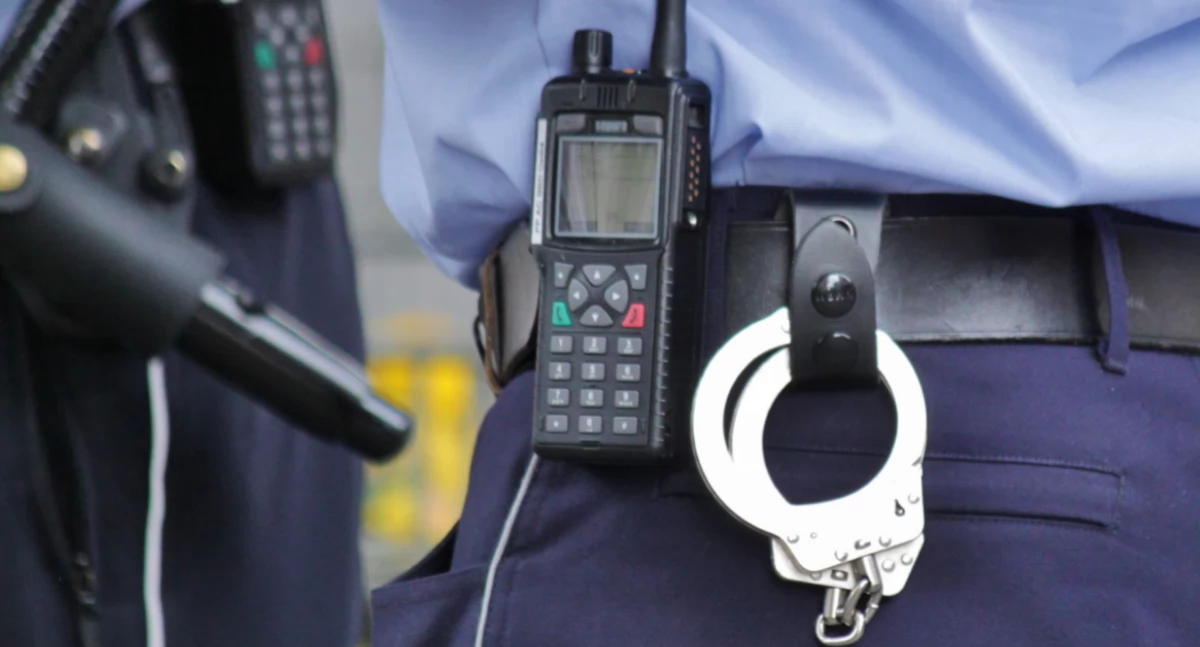 Akcja policji, Awantura interwencja Sporo dzieje Bielanach - zdjęcie, fotografia