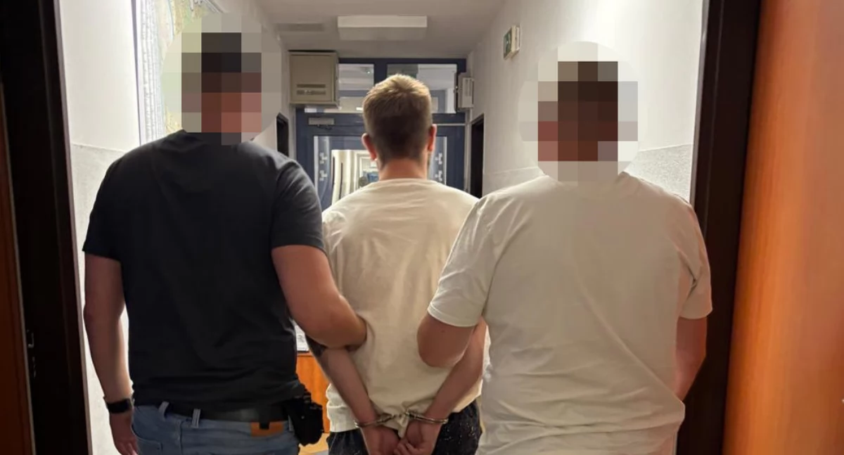 Akcja policji, Ukrainiec ukrywał przed organami ścigania Akcja Warszawie - zdjęcie, fotografia