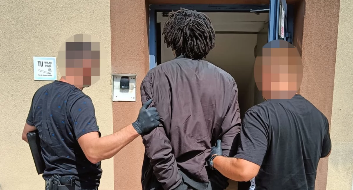 Akcja policji, Nigeryjczyk zatrzymany Bielanach sekrety wyszły - zdjęcie, fotografia