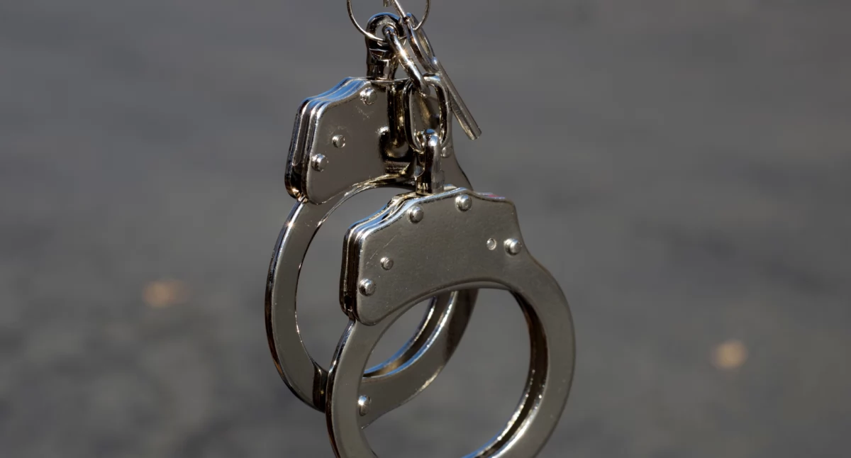 Akcja policji, Fałszywy lekarz grasował nachapał Akcja Żoliborzu - zdjęcie, fotografia