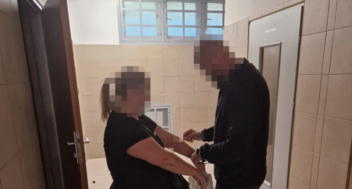 Akcja policji, Policjanci Bielanach AKCJI! Zatrzymane małżeństwo - zdjęcie, fotografia