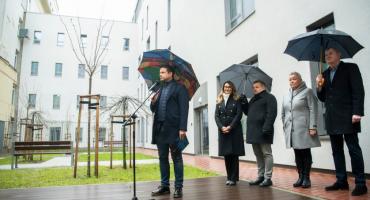 Trwa wyposażanie nowej części Szpitala Bielańskiego. Odwiedził ją Rafał Trzaskowski