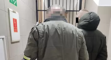 RZUCIŁ SIĘ NA KIEROWNIKA, KTÓRY CHCIAŁ SPOKOJNIE ZAŁATWIĆ SPRAWĘ. To na Żoliborzu