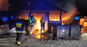 SPOKÓJ MIESZKAŃCÓW PRZERWAŁ NOCNY POŻAR na Bielanach